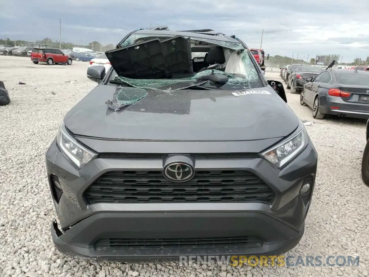 5 Photograph of a damaged car 2T3W1RFV5MC138540 TOYOTA RAV4 2021