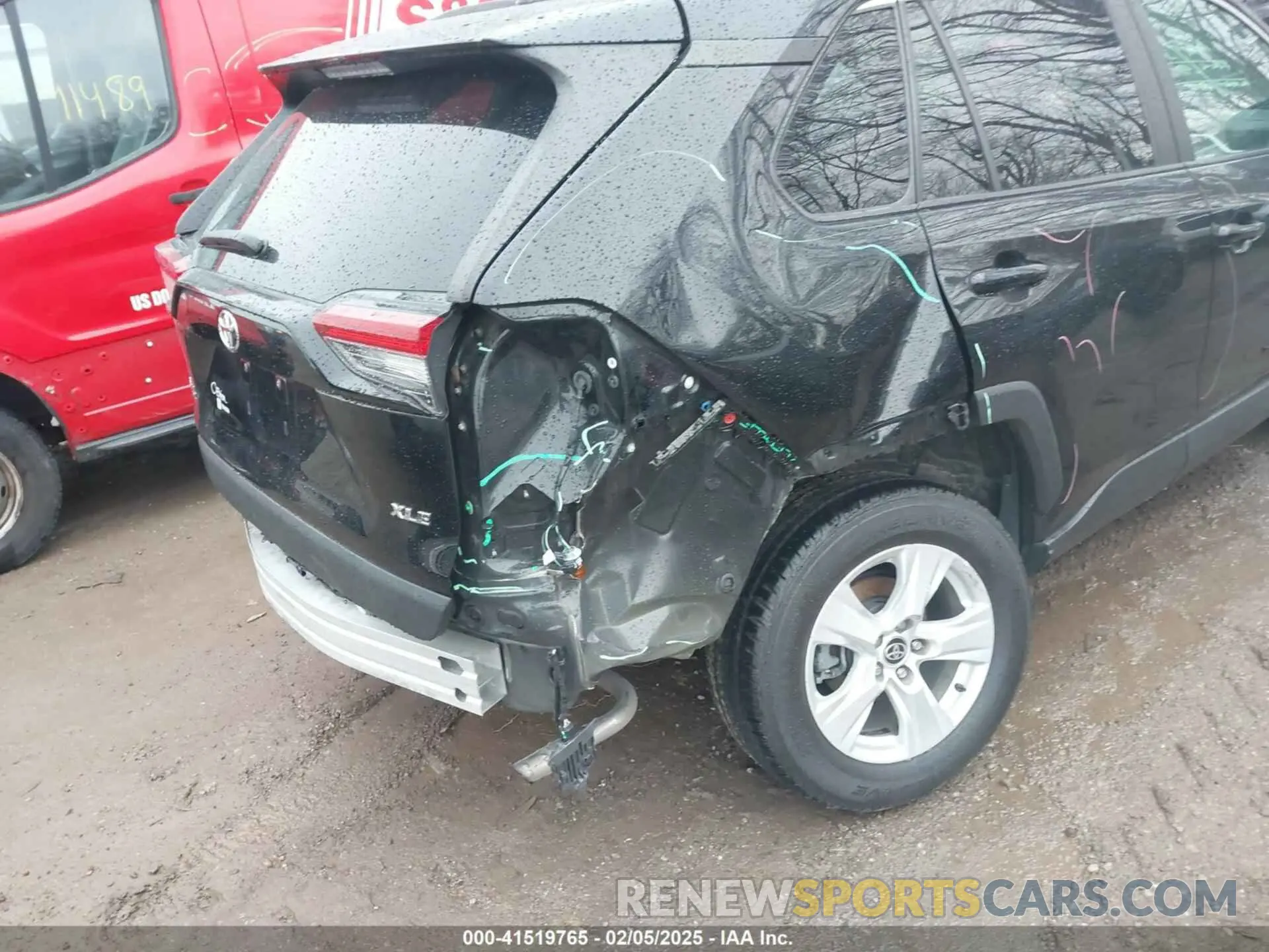 6 Photograph of a damaged car 2T3W1RFV5MC139686 TOYOTA RAV4 2021