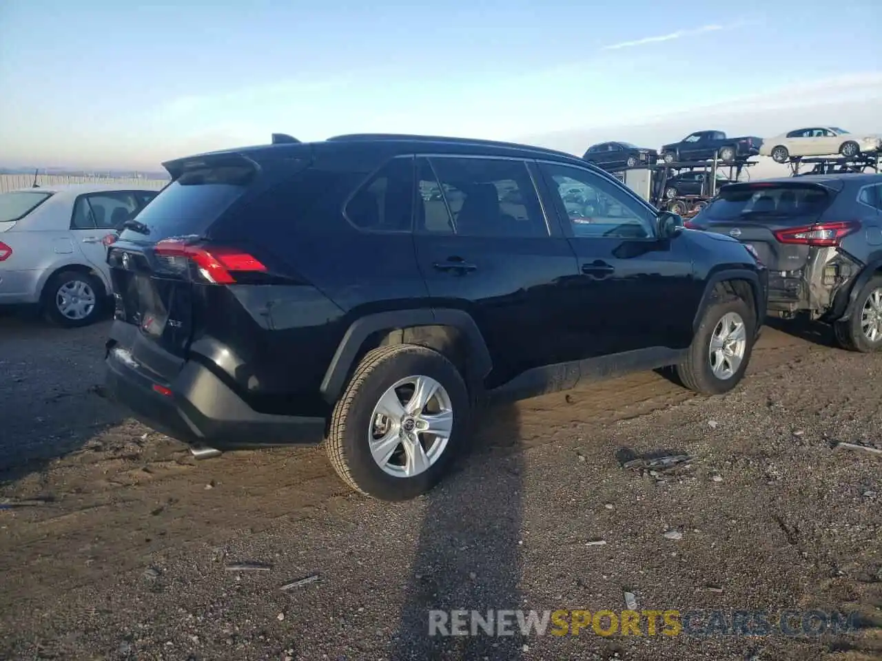 3 Photograph of a damaged car 2T3W1RFV5MC140031 TOYOTA RAV4 2021