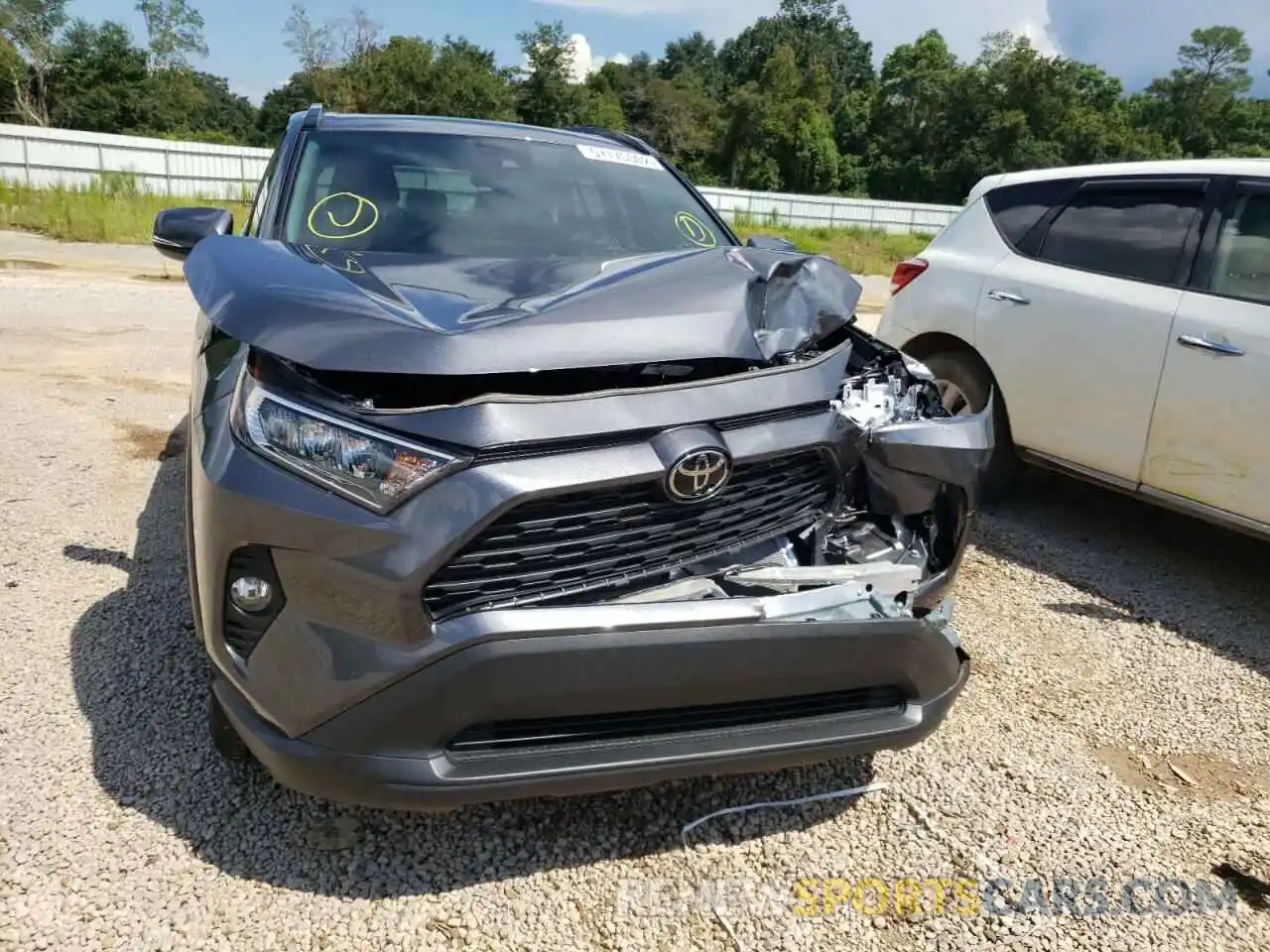 9 Photograph of a damaged car 2T3W1RFV5MC157881 TOYOTA RAV4 2021