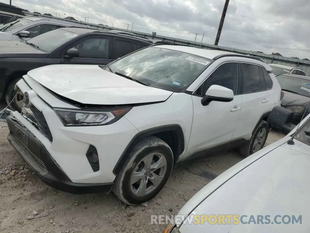 1 Photograph of a damaged car 2T3W1RFV5MC159601 TOYOTA RAV4 2021