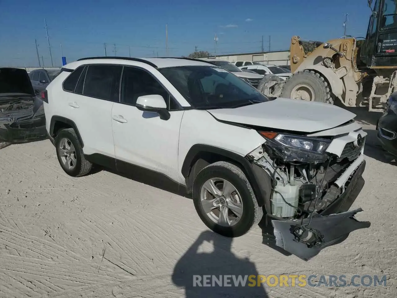 4 Photograph of a damaged car 2T3W1RFV5MC159601 TOYOTA RAV4 2021