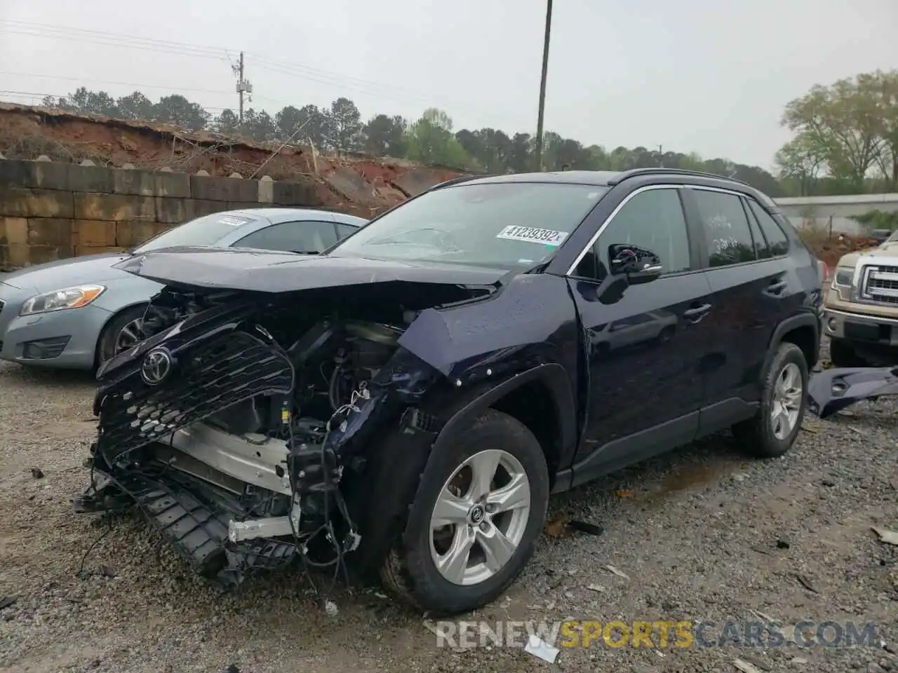 2 Photograph of a damaged car 2T3W1RFV5MW117802 TOYOTA RAV4 2021