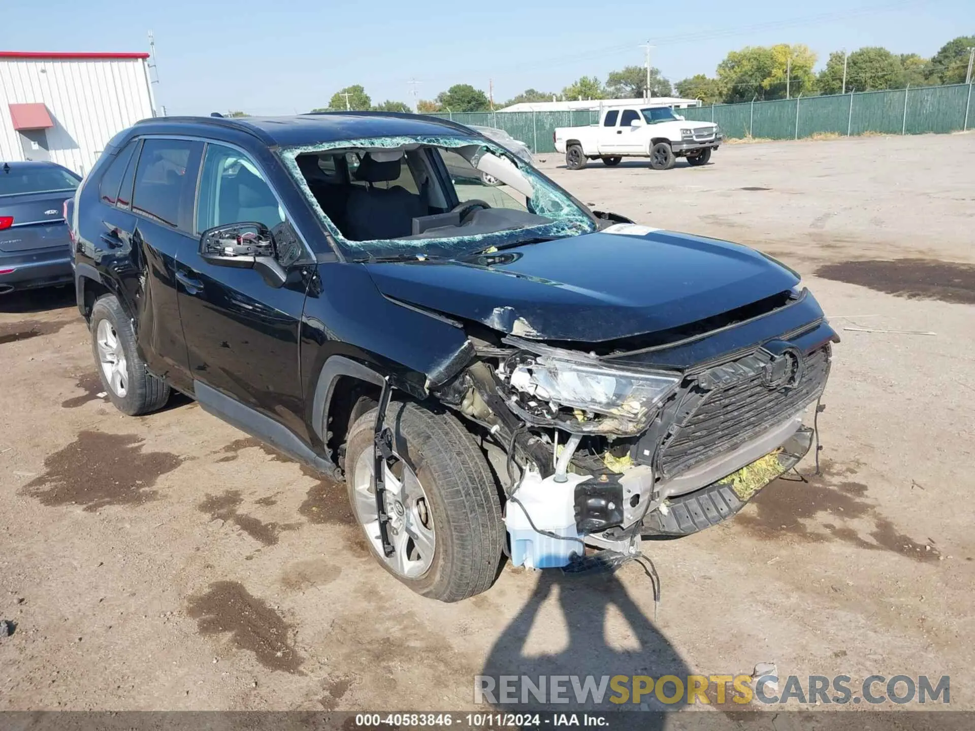 1 Photograph of a damaged car 2T3W1RFV5MW117914 TOYOTA RAV4 2021