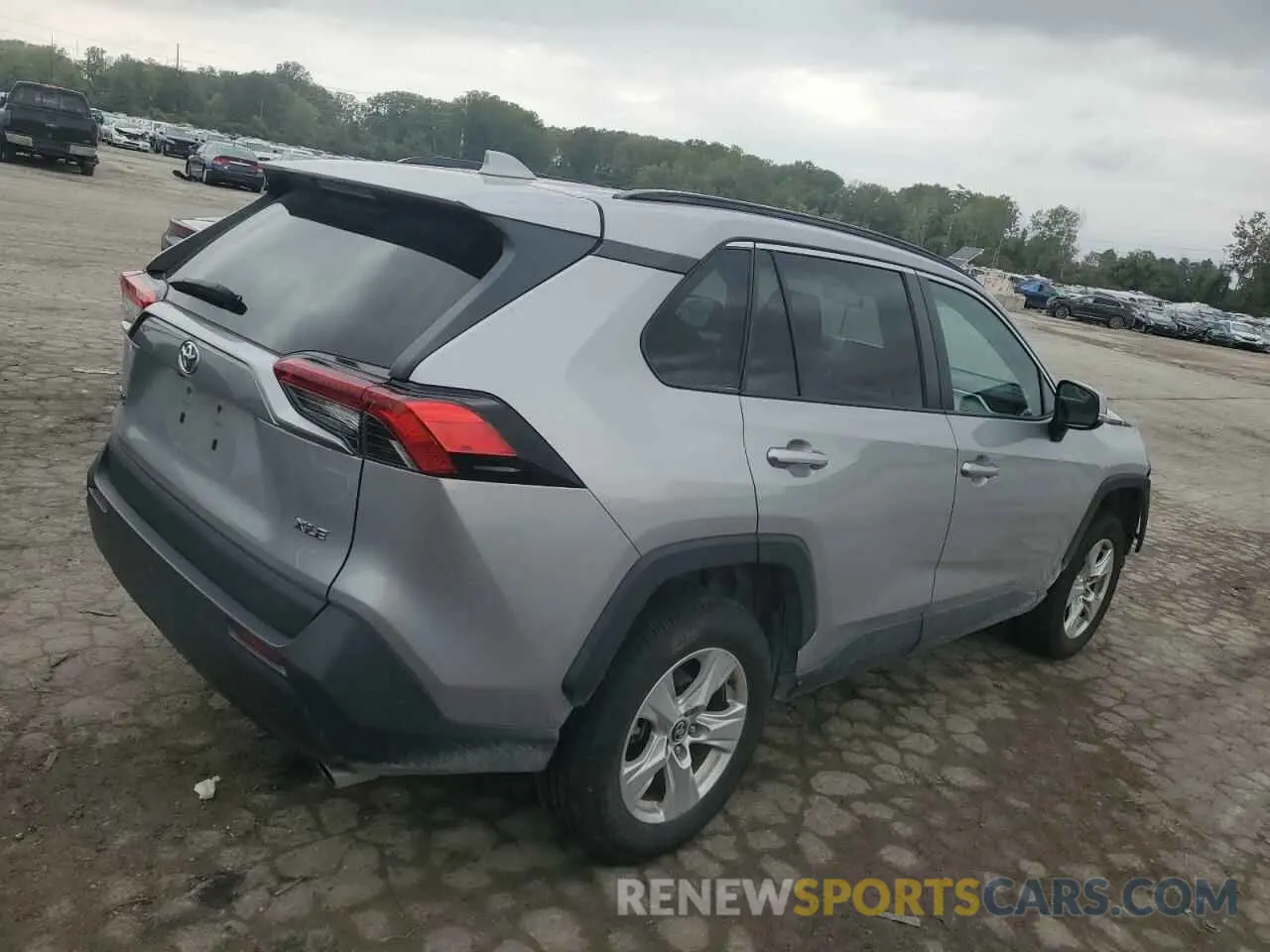 3 Photograph of a damaged car 2T3W1RFV5MW119274 TOYOTA RAV4 2021