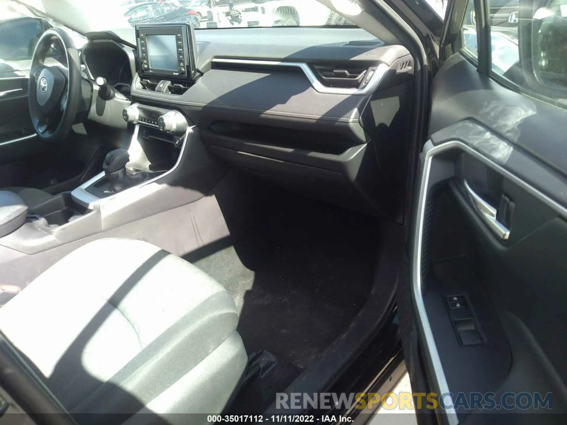 5 Photograph of a damaged car 2T3W1RFV5MW119307 TOYOTA RAV4 2021