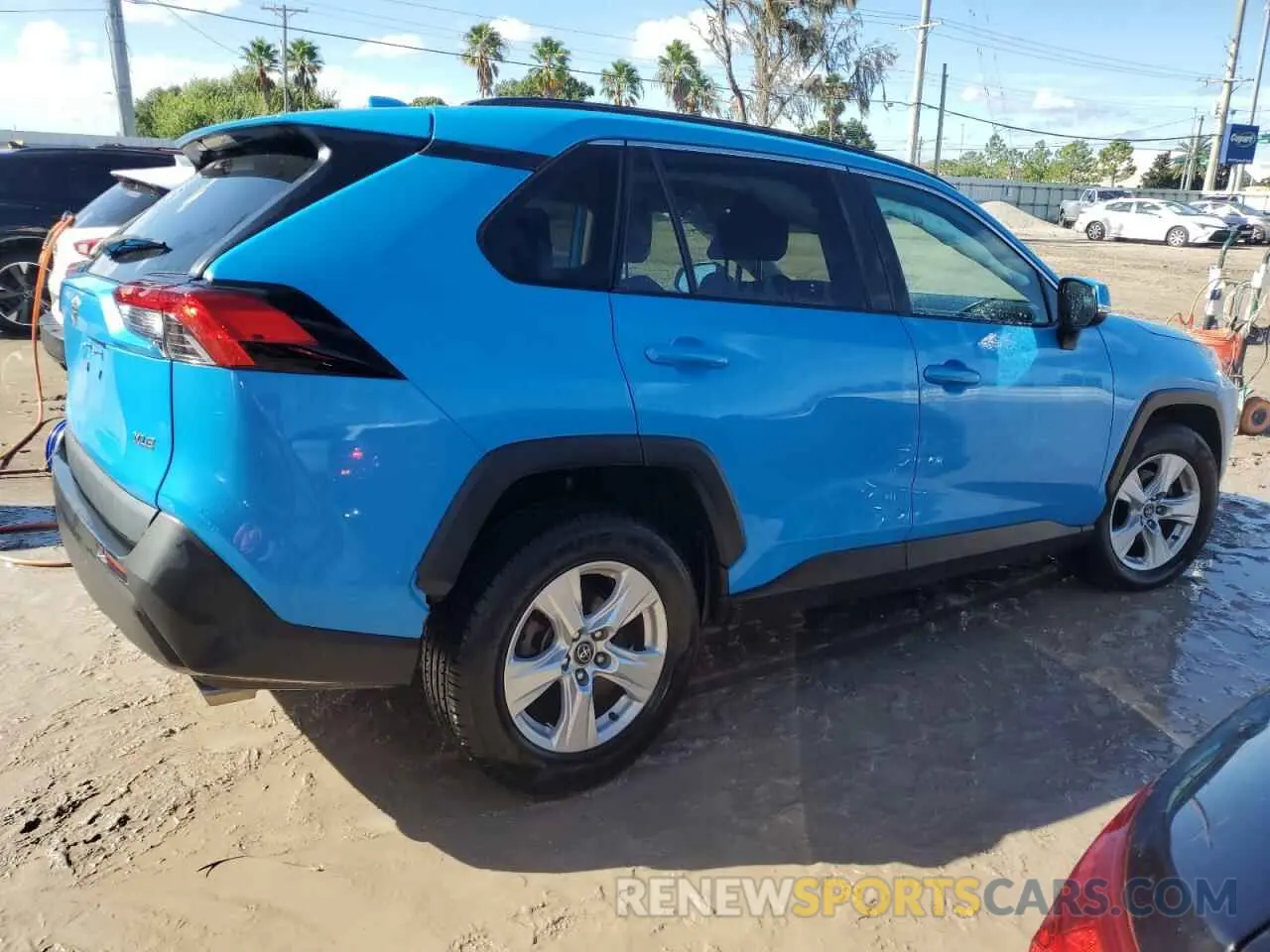 3 Photograph of a damaged car 2T3W1RFV5MW124071 TOYOTA RAV4 2021