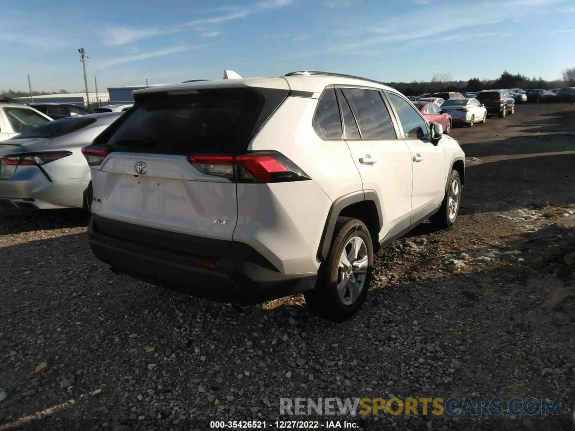 4 Photograph of a damaged car 2T3W1RFV5MW133417 TOYOTA RAV4 2021