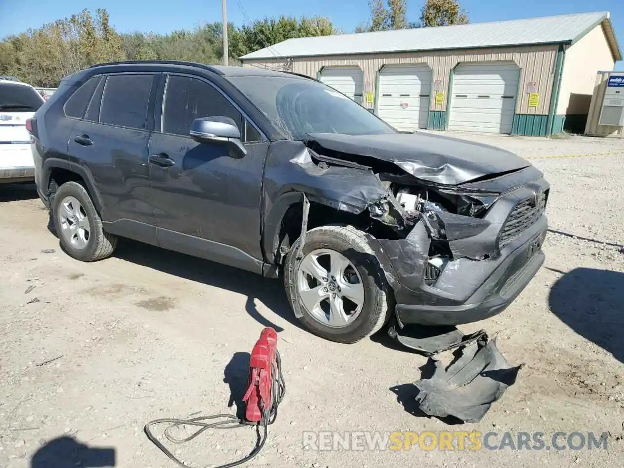 4 Photograph of a damaged car 2T3W1RFV5MW134065 TOYOTA RAV4 2021