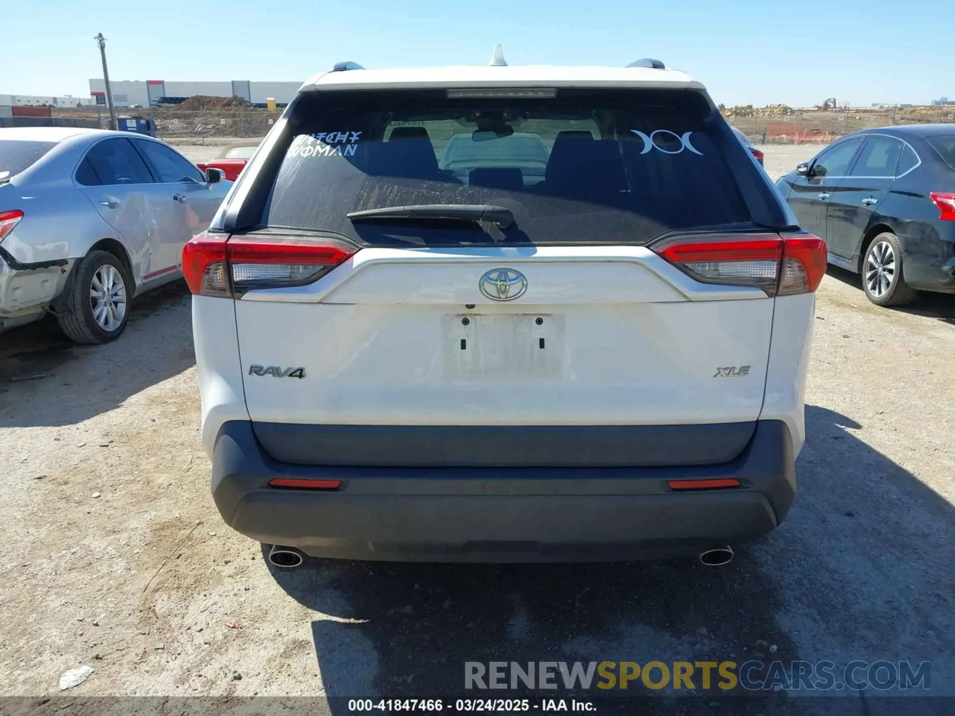 16 Photograph of a damaged car 2T3W1RFV5MW134986 TOYOTA RAV4 2021