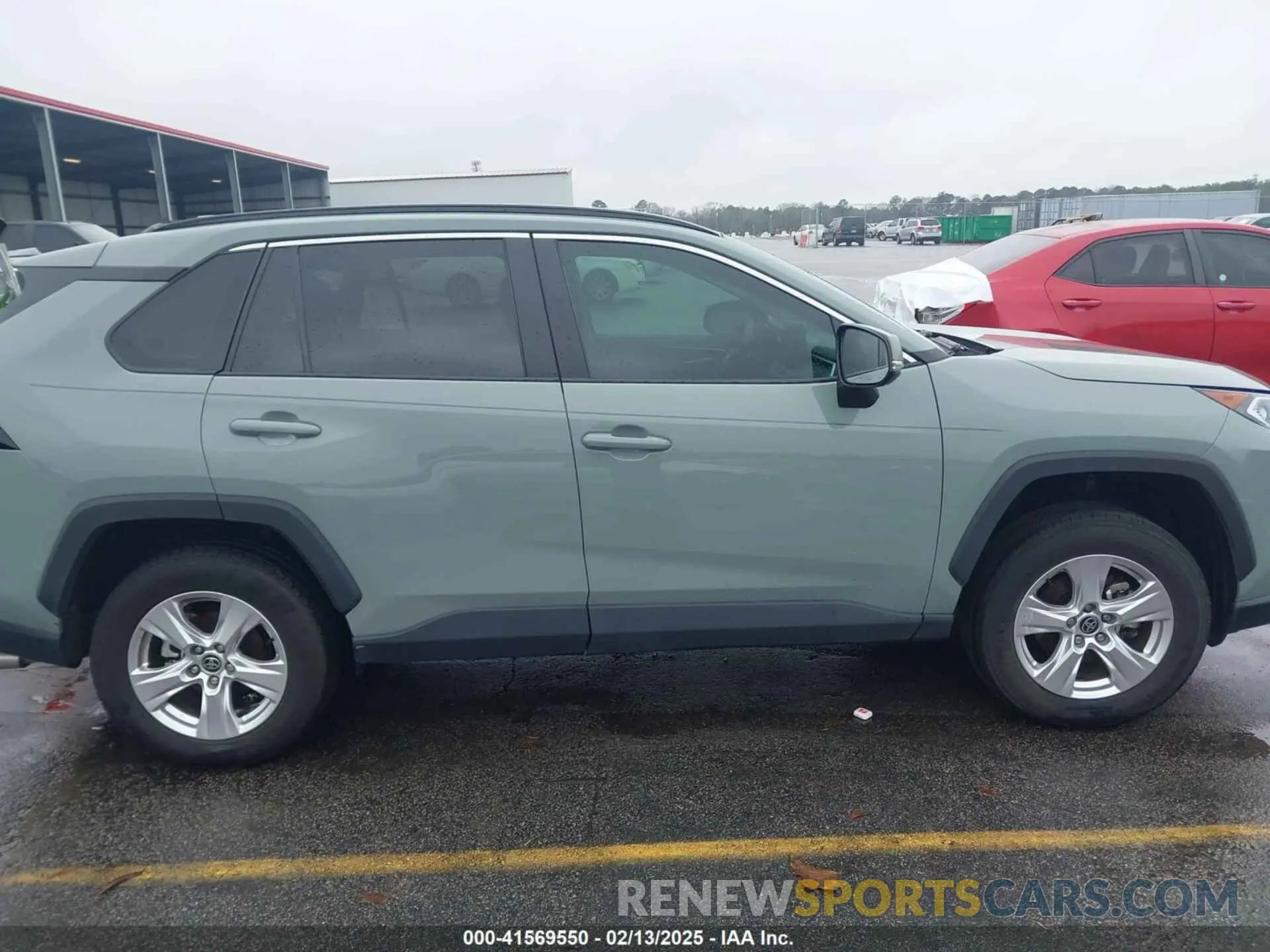 13 Photograph of a damaged car 2T3W1RFV5MW147561 TOYOTA RAV4 2021