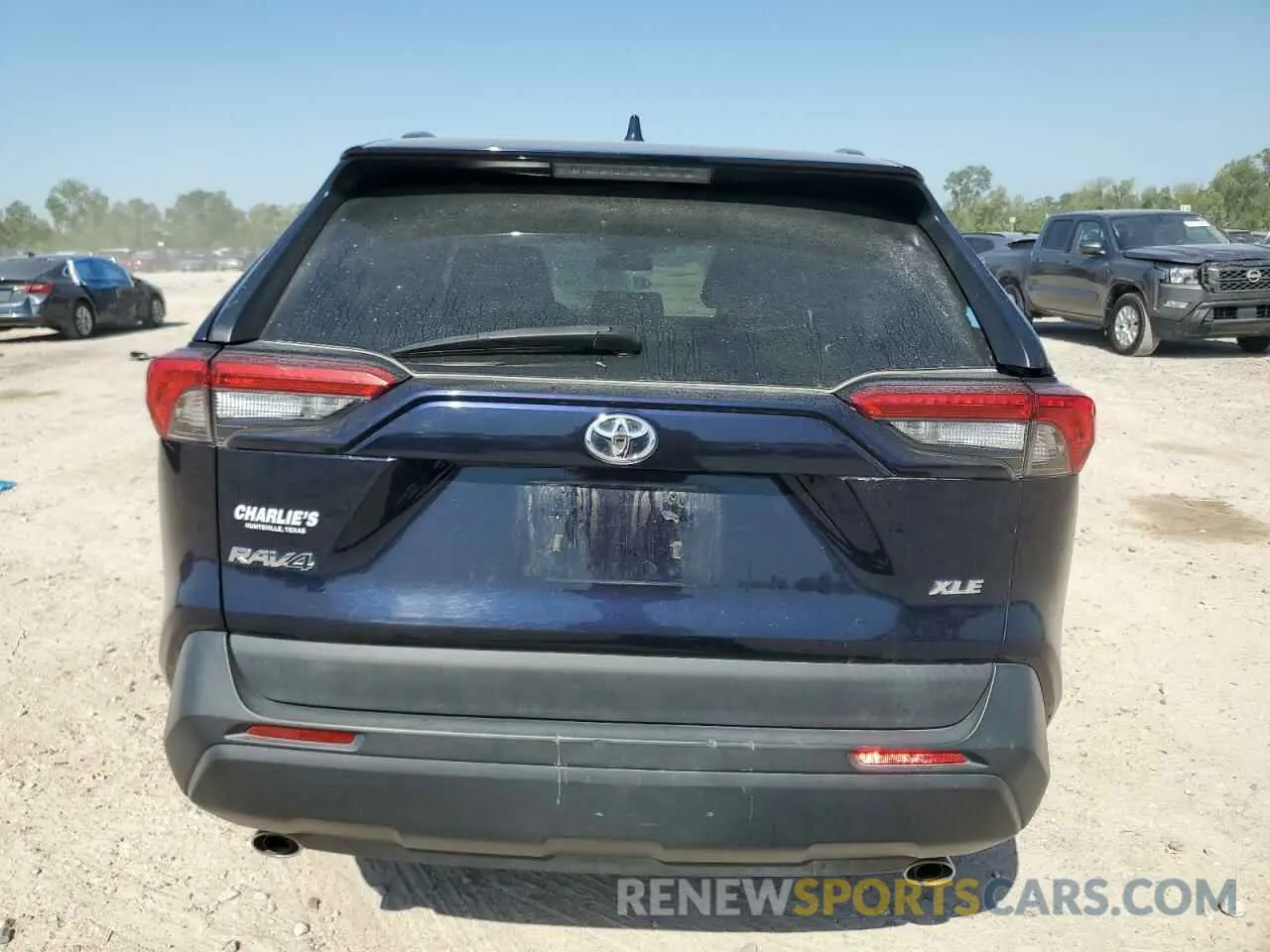 6 Photograph of a damaged car 2T3W1RFV5MW167017 TOYOTA RAV4 2021