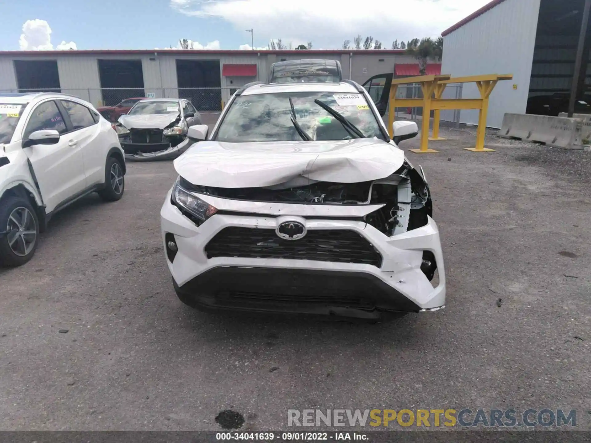 6 Photograph of a damaged car 2T3W1RFV5MW171102 TOYOTA RAV4 2021