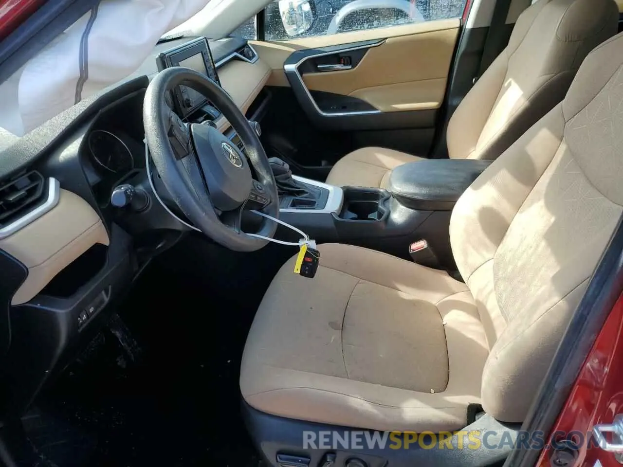 7 Photograph of a damaged car 2T3W1RFV5MW178065 TOYOTA RAV4 2021