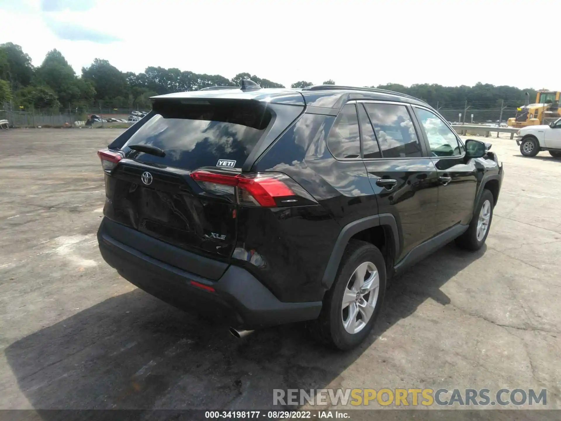 4 Photograph of a damaged car 2T3W1RFV6MC087968 TOYOTA RAV4 2021