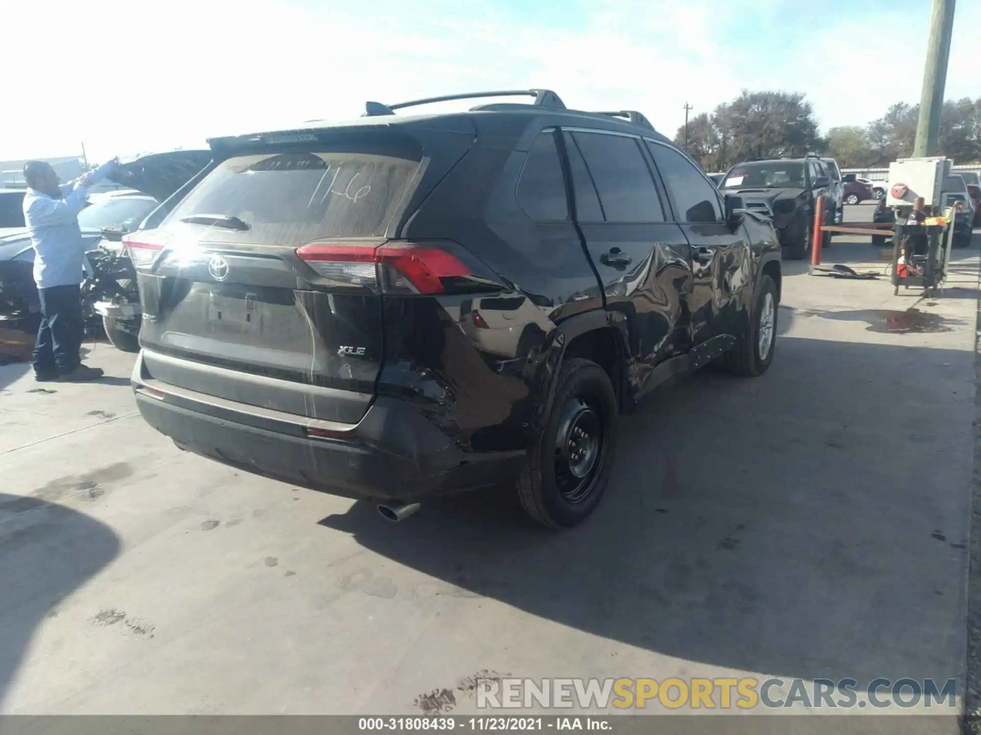 4 Photograph of a damaged car 2T3W1RFV6MC088019 TOYOTA RAV4 2021