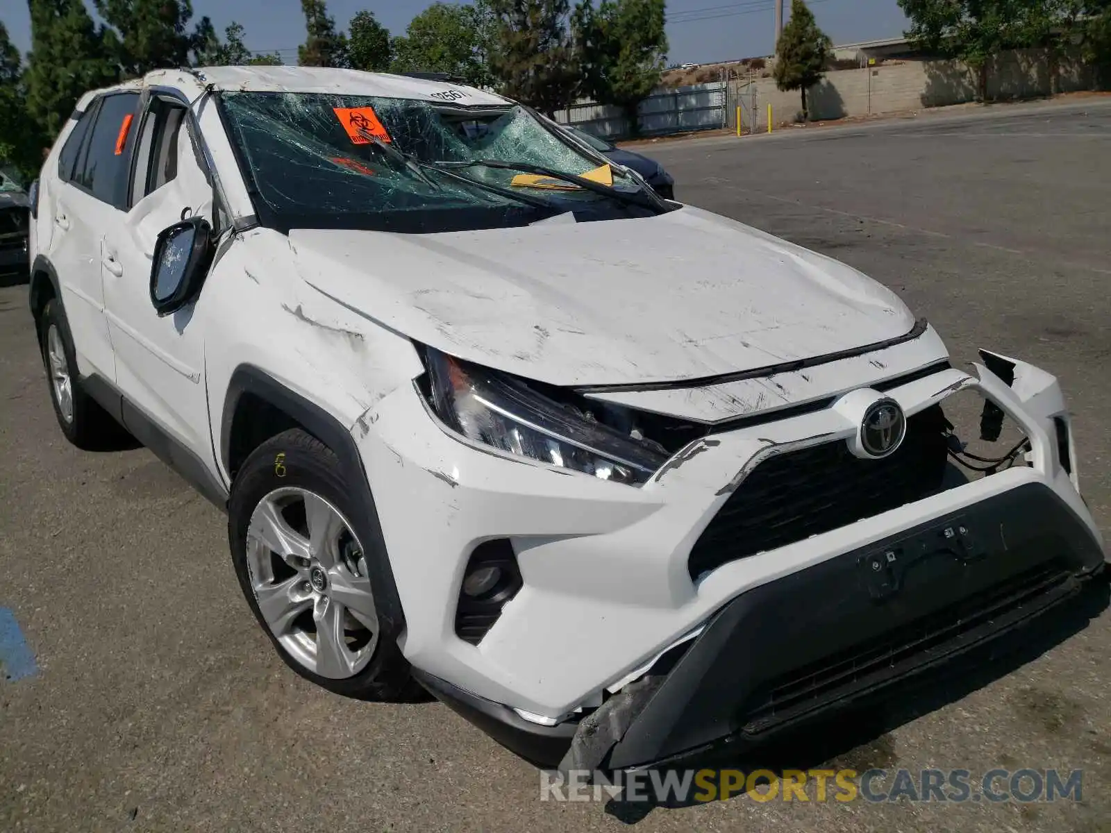 1 Photograph of a damaged car 2T3W1RFV6MC099053 TOYOTA RAV4 2021