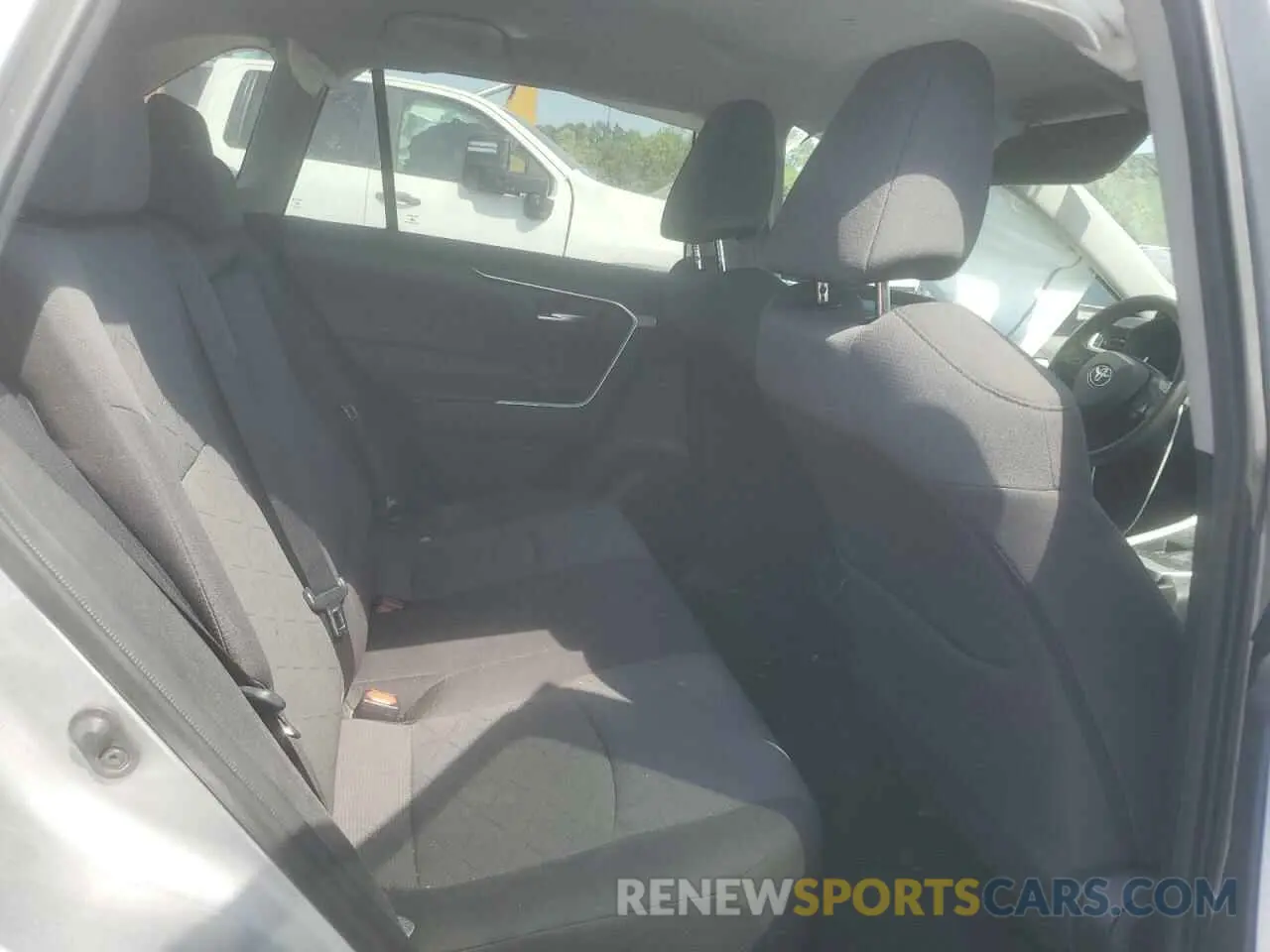 11 Photograph of a damaged car 2T3W1RFV6MC111380 TOYOTA RAV4 2021