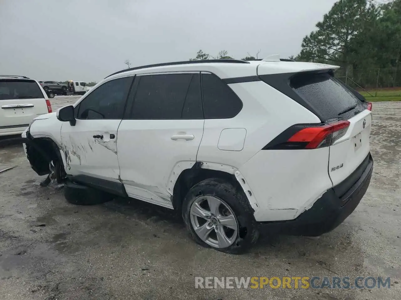 2 Photograph of a damaged car 2T3W1RFV6MC121746 TOYOTA RAV4 2021