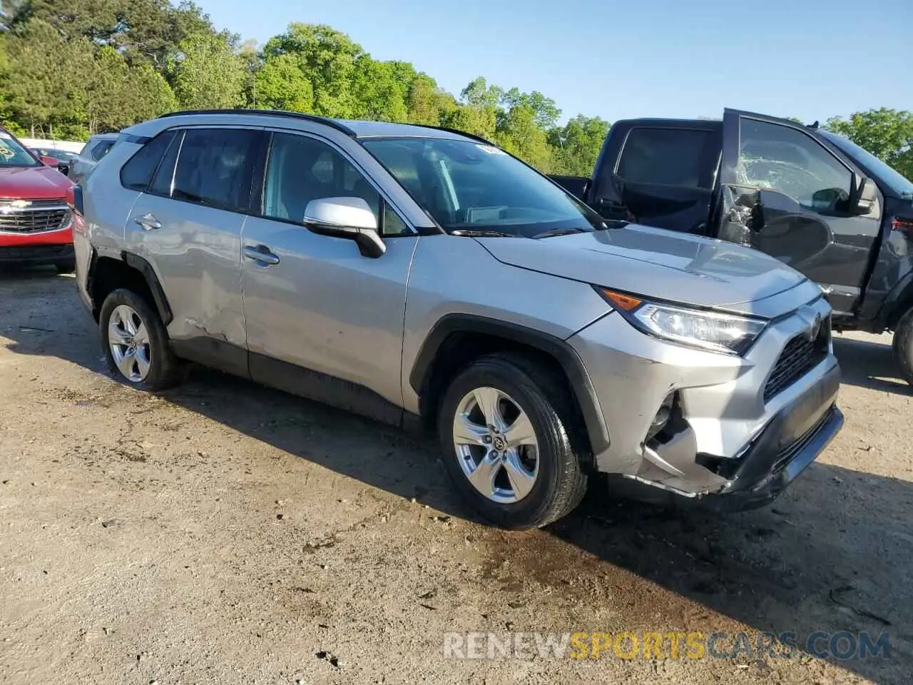 4 Photograph of a damaged car 2T3W1RFV6MC127420 TOYOTA RAV4 2021