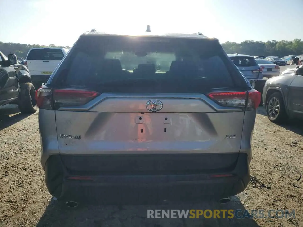 6 Photograph of a damaged car 2T3W1RFV6MC127420 TOYOTA RAV4 2021