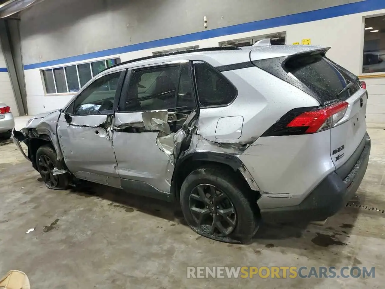 2 Photograph of a damaged car 2T3W1RFV6MC130978 TOYOTA RAV4 2021