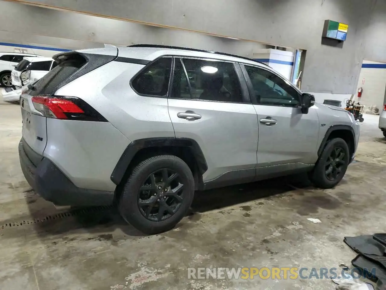 3 Photograph of a damaged car 2T3W1RFV6MC130978 TOYOTA RAV4 2021