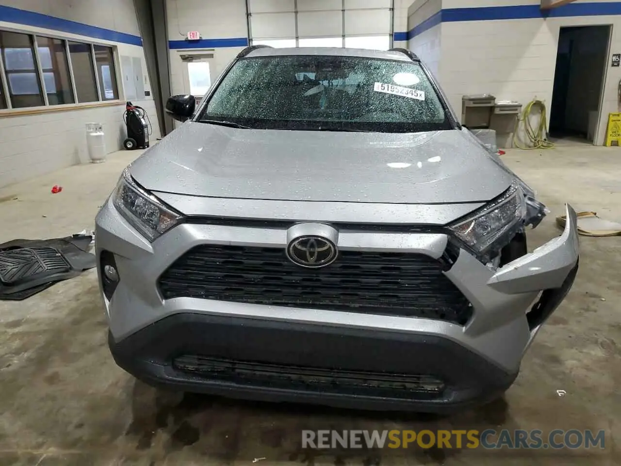 5 Photograph of a damaged car 2T3W1RFV6MC130978 TOYOTA RAV4 2021