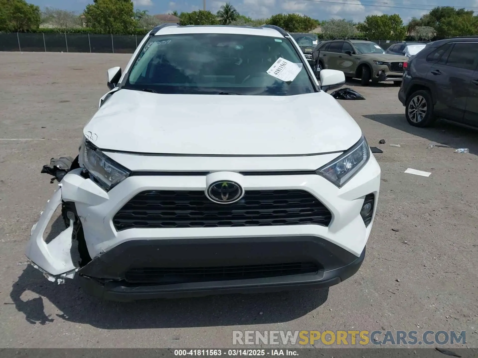 12 Photograph of a damaged car 2T3W1RFV6MC133539 TOYOTA RAV4 2021