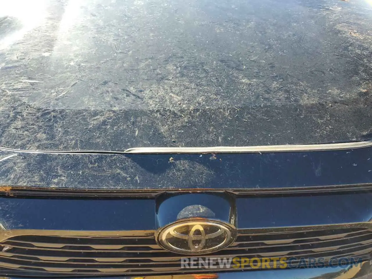 12 Photograph of a damaged car 2T3W1RFV6MC135016 TOYOTA RAV4 2021