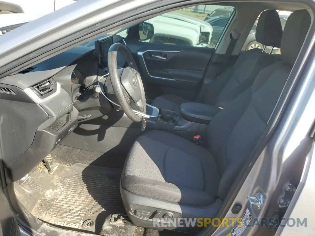 7 Photograph of a damaged car 2T3W1RFV6MC135453 TOYOTA RAV4 2021