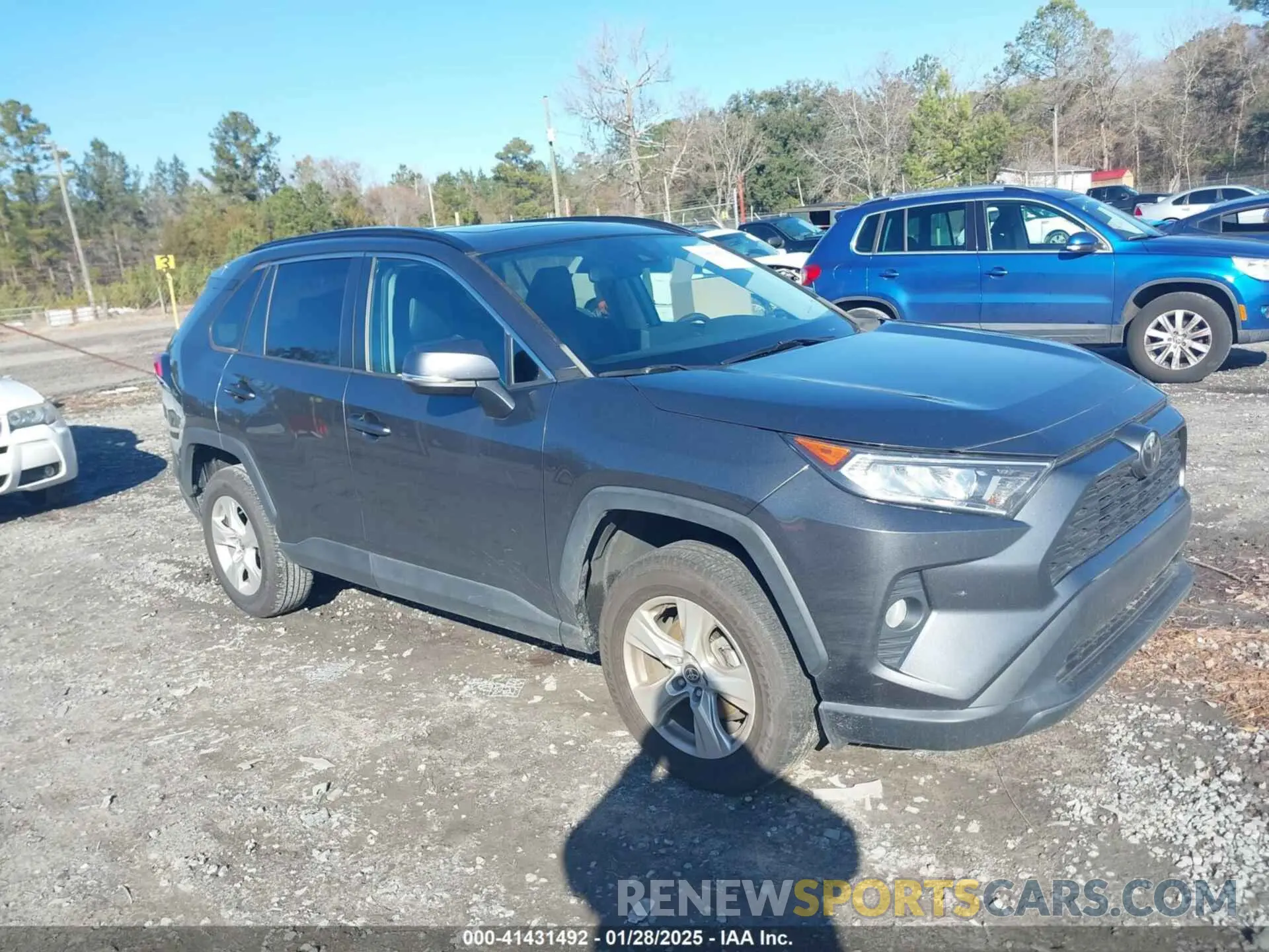 1 Photograph of a damaged car 2T3W1RFV6MC141933 TOYOTA RAV4 2021