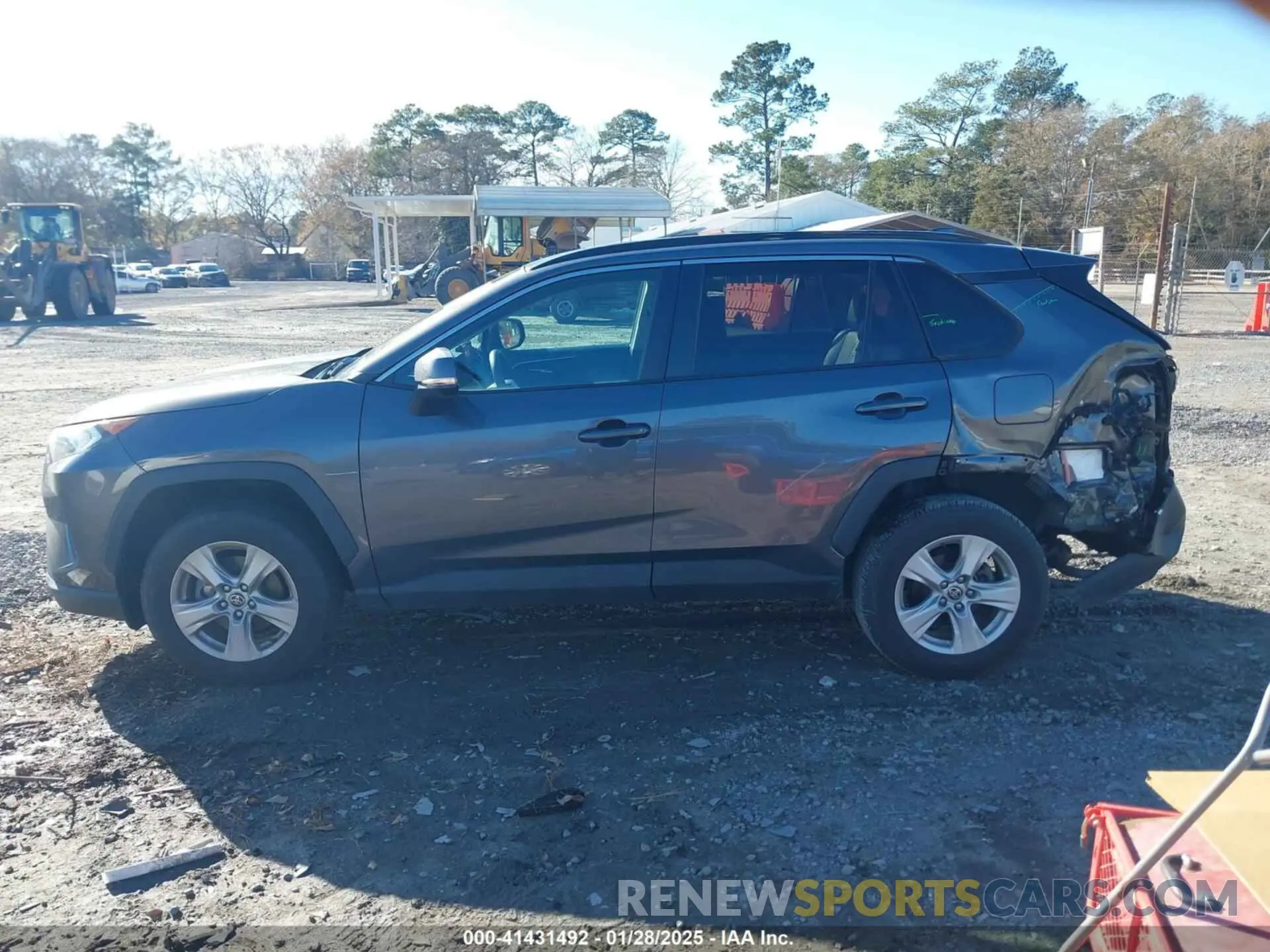 14 Photograph of a damaged car 2T3W1RFV6MC141933 TOYOTA RAV4 2021