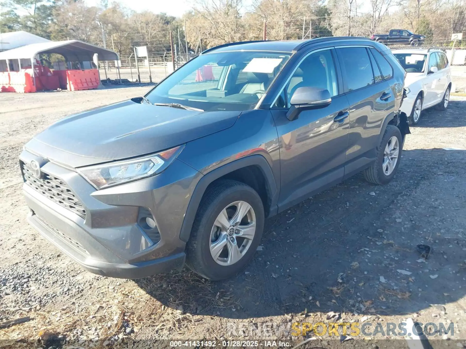 2 Photograph of a damaged car 2T3W1RFV6MC141933 TOYOTA RAV4 2021