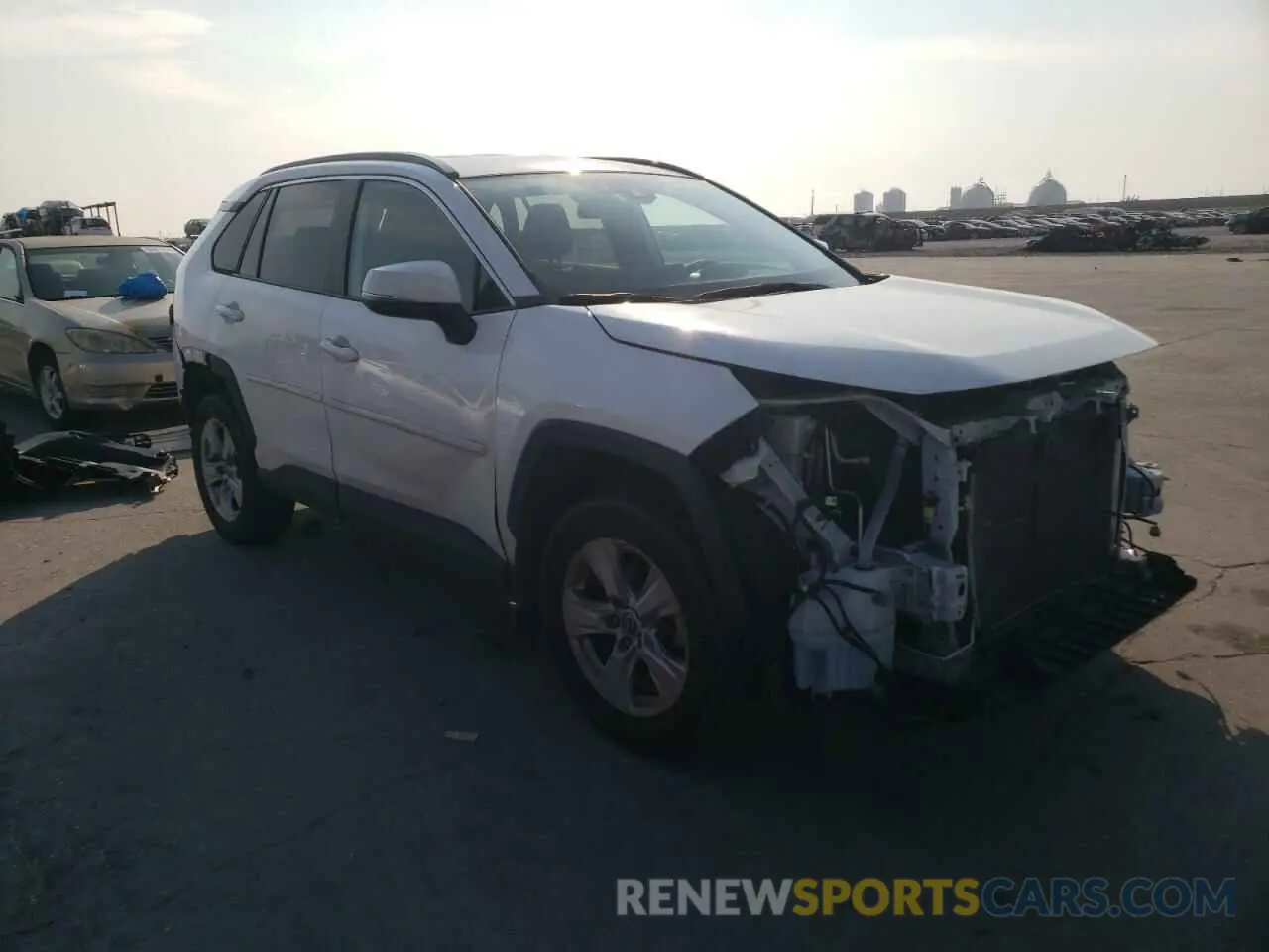 4 Photograph of a damaged car 2T3W1RFV6MC148669 TOYOTA RAV4 2021