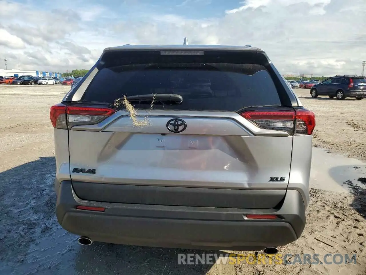 6 Photograph of a damaged car 2T3W1RFV6MC152866 TOYOTA RAV4 2021