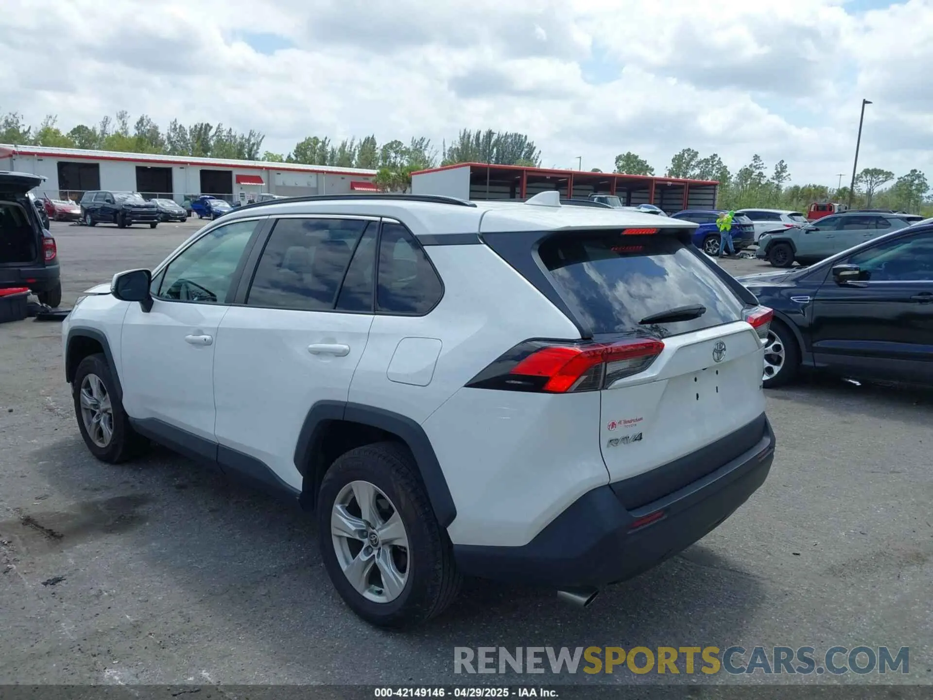 12 Photograph of a damaged car 2T3W1RFV6MC171885 TOYOTA RAV4 2021