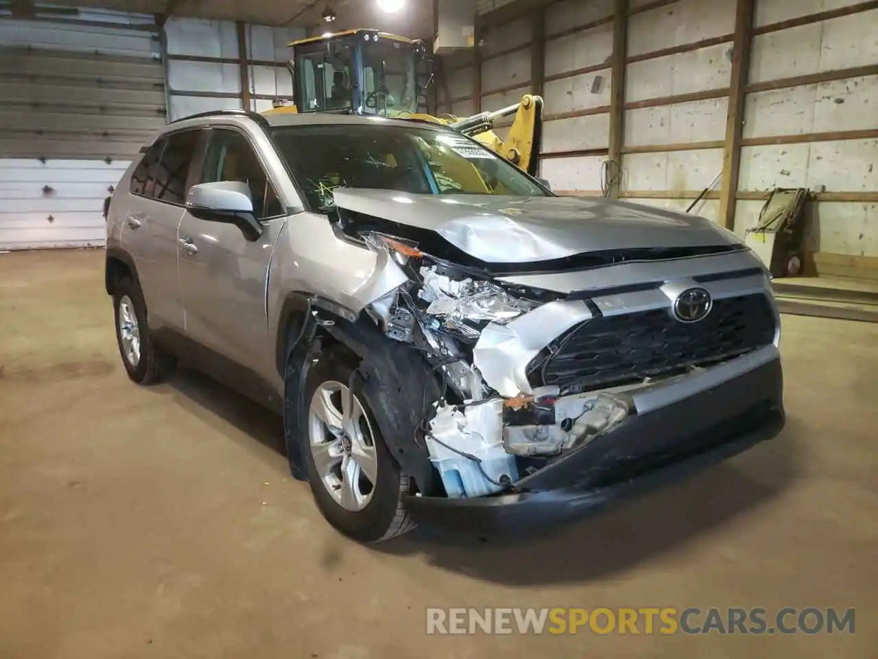 1 Photograph of a damaged car 2T3W1RFV6MW107313 TOYOTA RAV4 2021