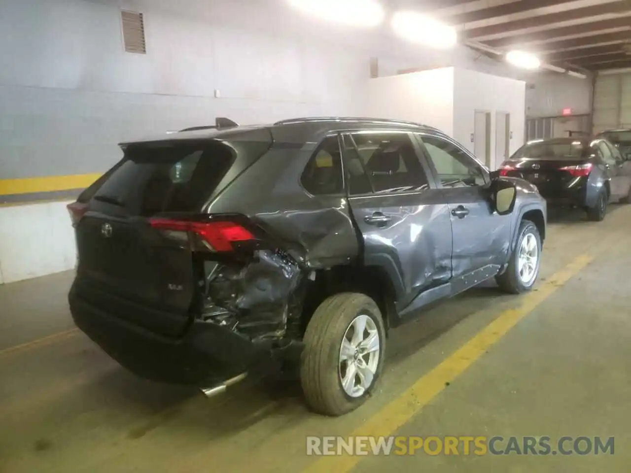 9 Photograph of a damaged car 2T3W1RFV6MW112107 TOYOTA RAV4 2021