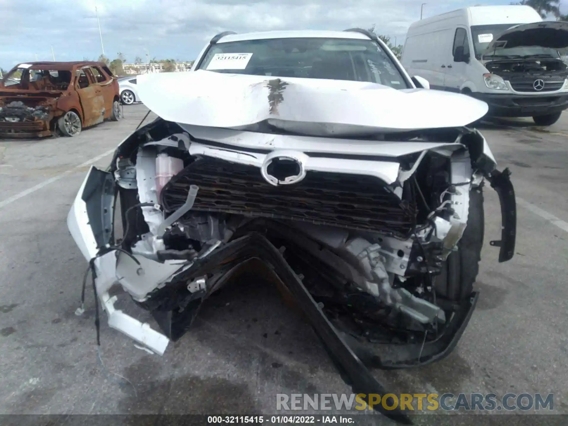 6 Photograph of a damaged car 2T3W1RFV6MW113869 TOYOTA RAV4 2021