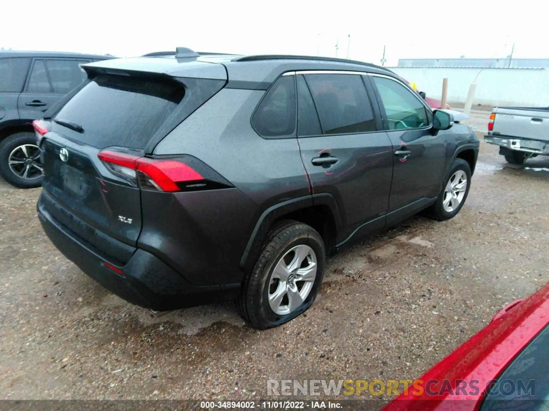 4 Photograph of a damaged car 2T3W1RFV6MW117081 TOYOTA RAV4 2021