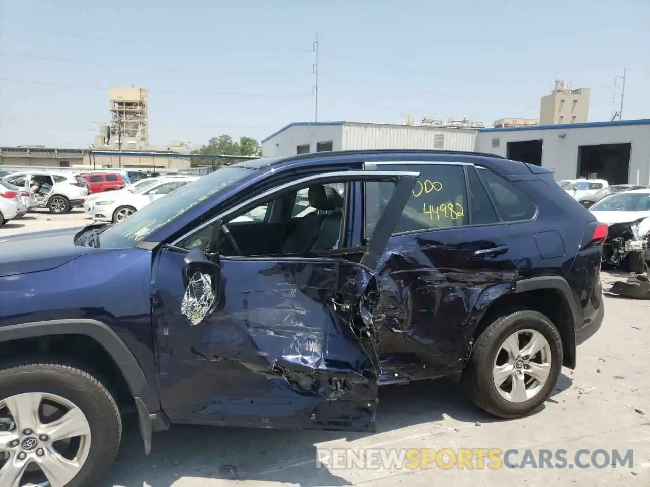 9 Photograph of a damaged car 2T3W1RFV6MW118215 TOYOTA RAV4 2021