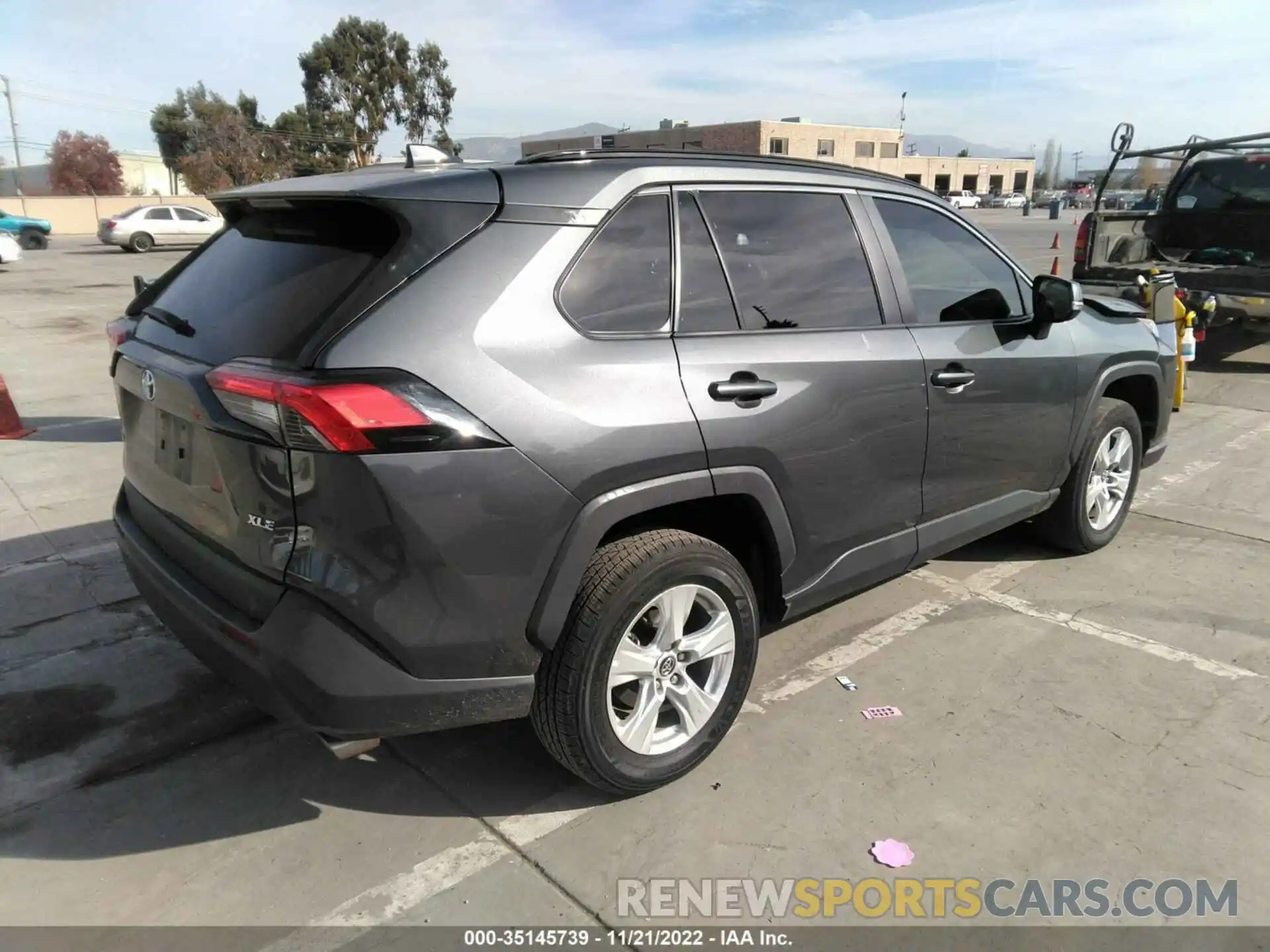 4 Photograph of a damaged car 2T3W1RFV6MW118604 TOYOTA RAV4 2021