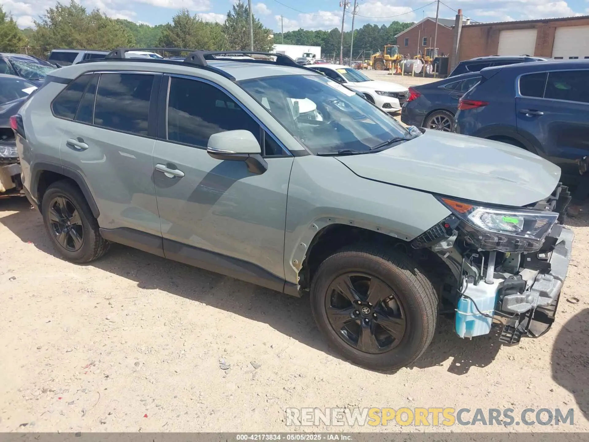 1 Photograph of a damaged car 2T3W1RFV6MW122829 TOYOTA RAV4 2021