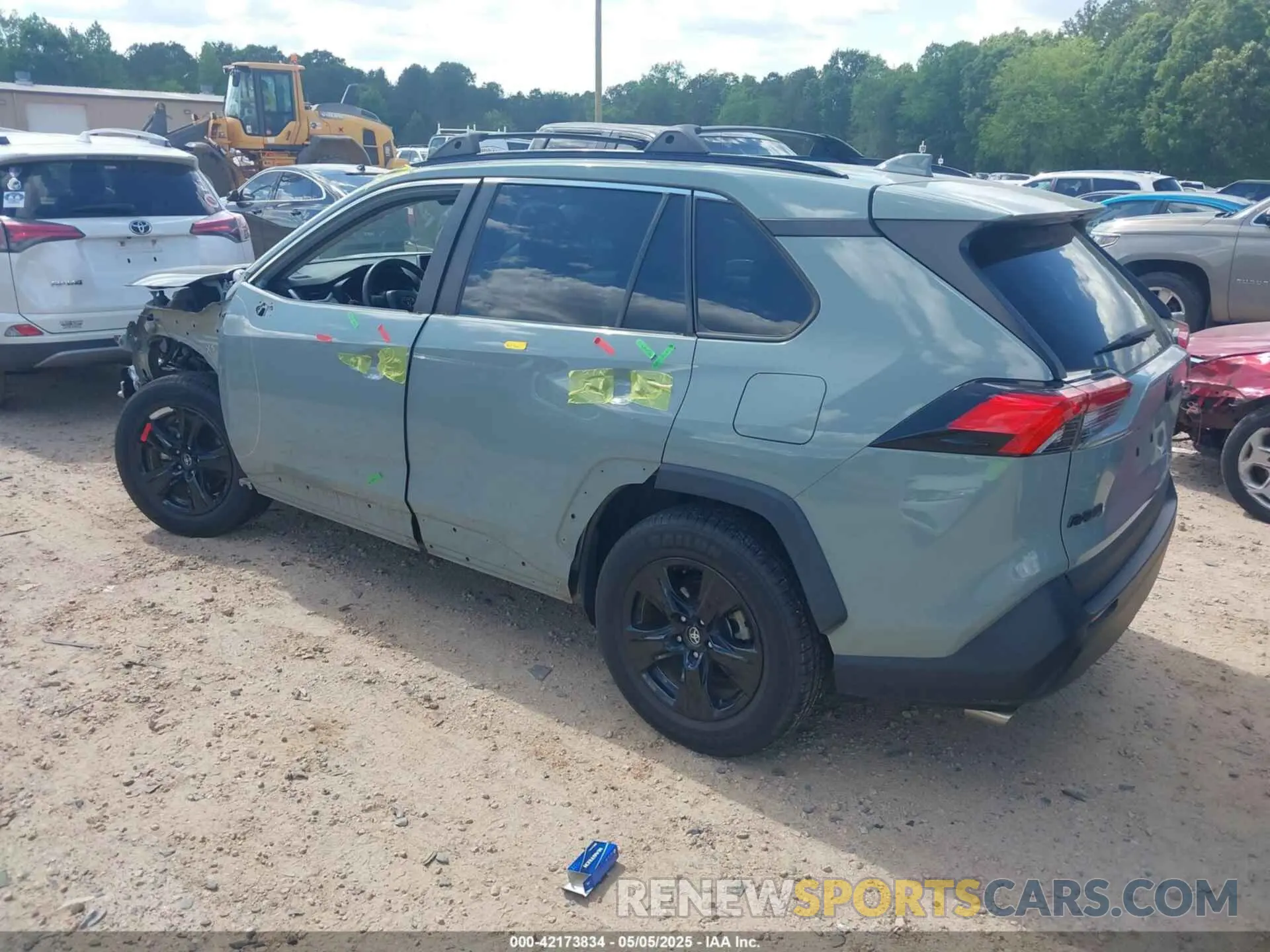 3 Photograph of a damaged car 2T3W1RFV6MW122829 TOYOTA RAV4 2021