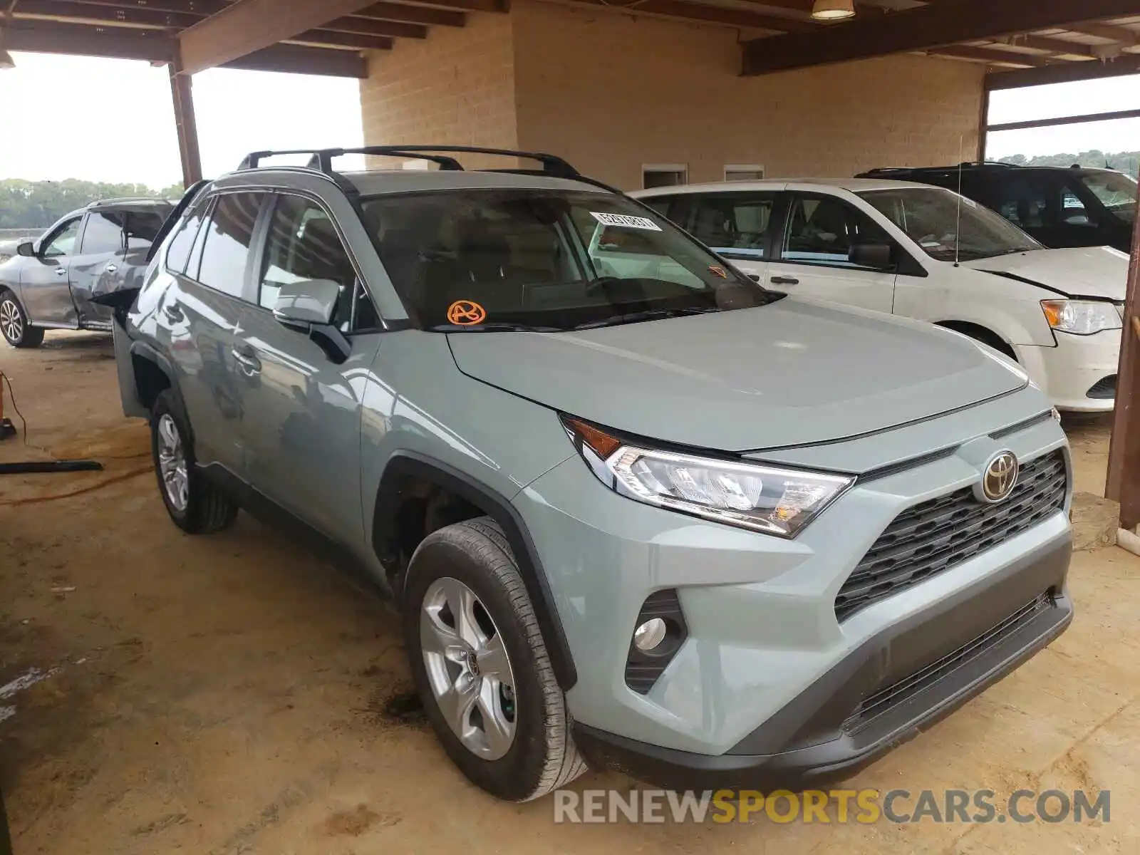 1 Photograph of a damaged car 2T3W1RFV6MW125410 TOYOTA RAV4 2021