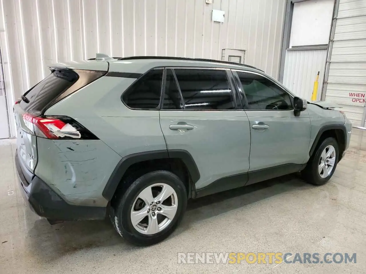 3 Photograph of a damaged car 2T3W1RFV6MW125973 TOYOTA RAV4 2021