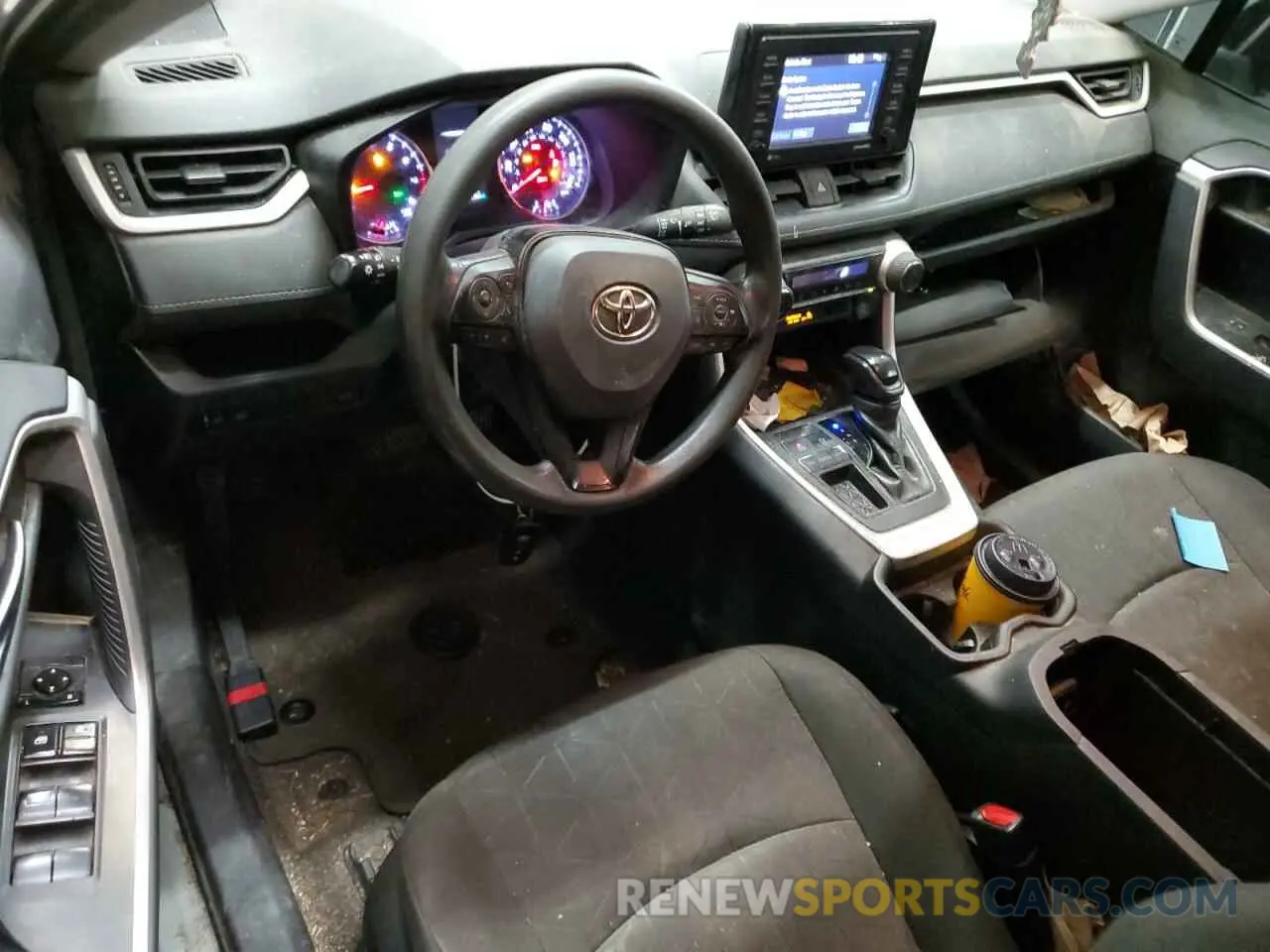 8 Photograph of a damaged car 2T3W1RFV6MW125973 TOYOTA RAV4 2021