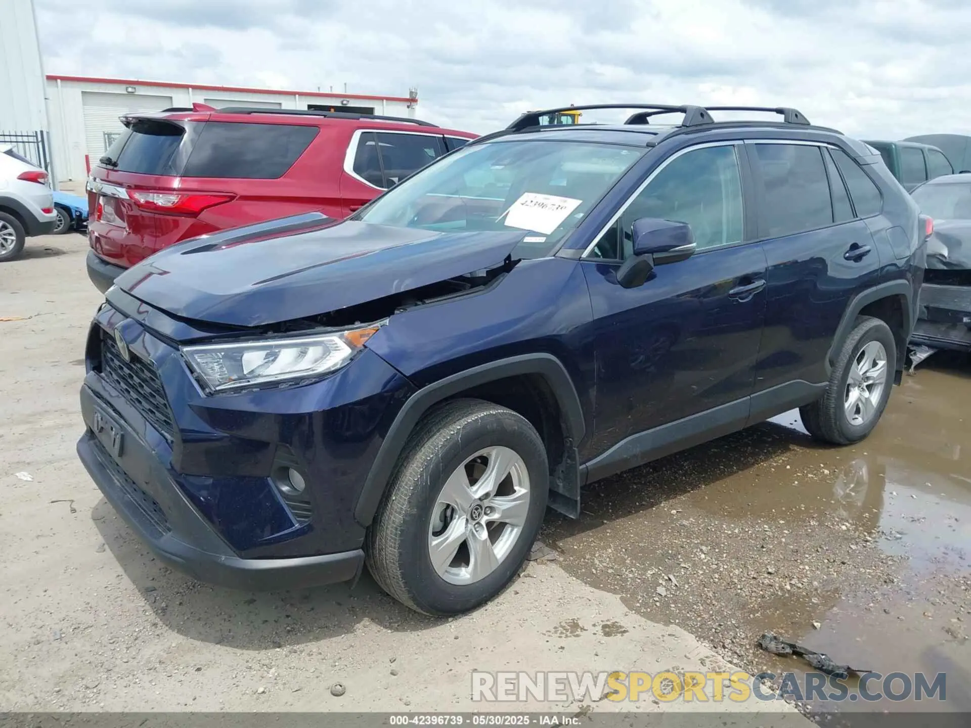 2 Photograph of a damaged car 2T3W1RFV6MW127366 TOYOTA RAV4 2021