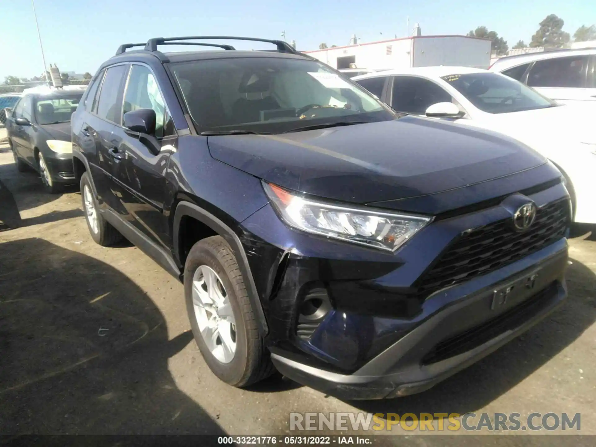 1 Photograph of a damaged car 2T3W1RFV6MW130347 TOYOTA RAV4 2021